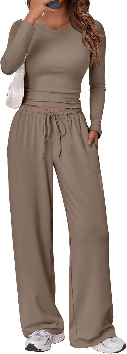 Trendy Queen Women's 2 Piece Matching Lounge Set Long Sleeve Side Ruching Top Wide Leg Drawstring Pants Set with Pockets