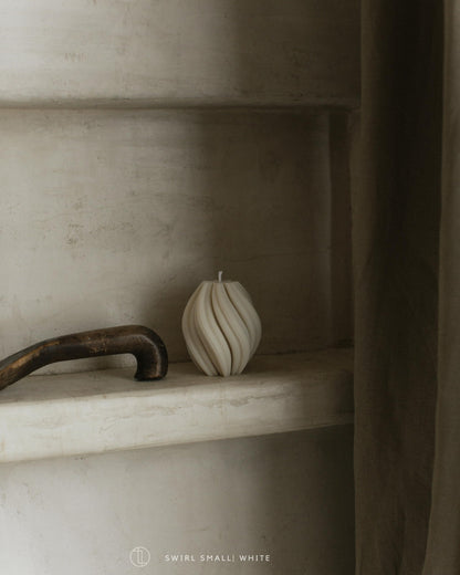 Lawa Swirl Candle