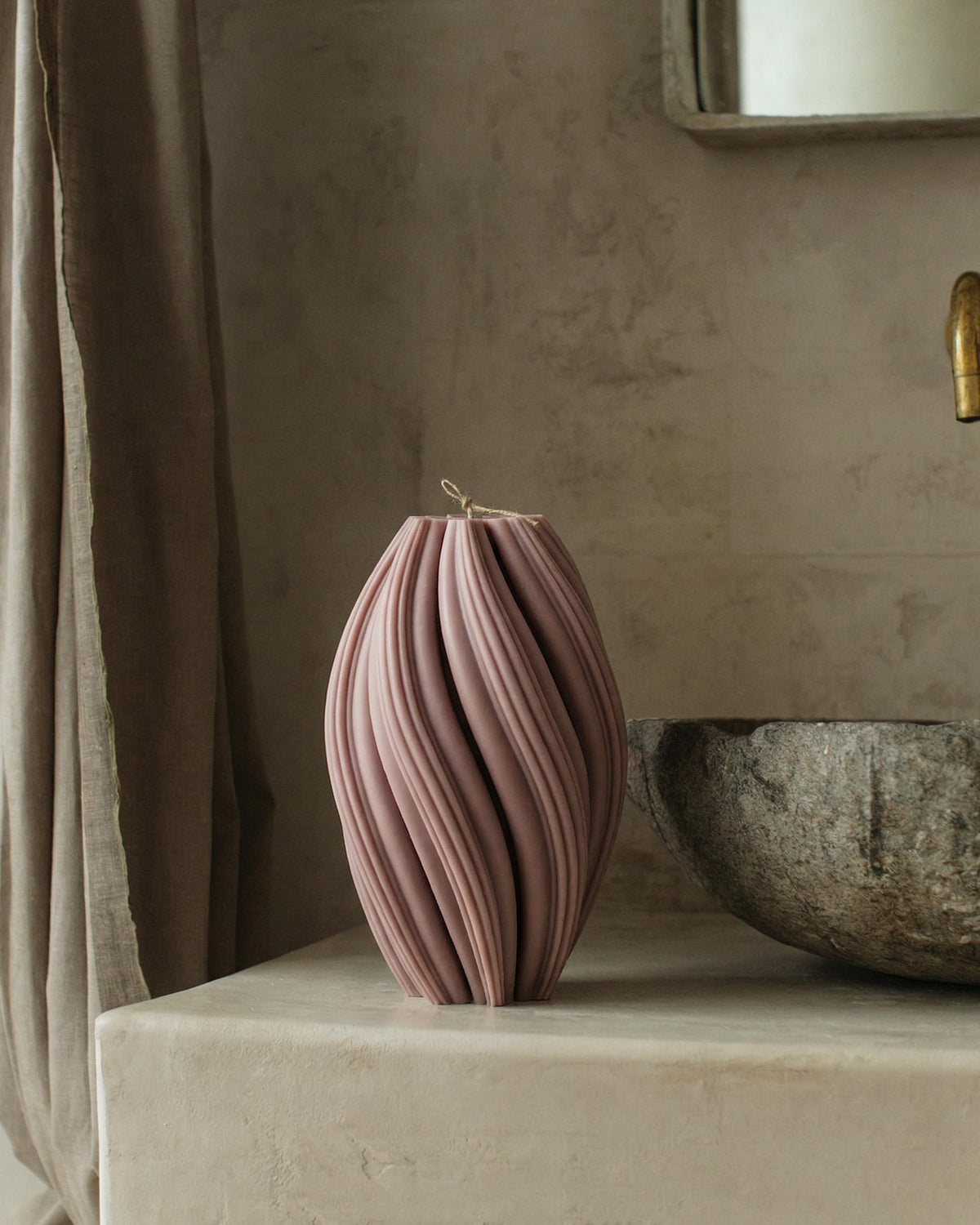 Lawa Swirl Candle
