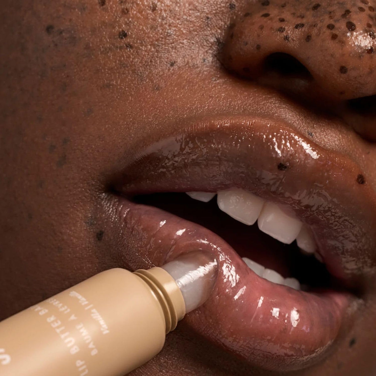 Summer Fridays Lip Butter Balm - Moisturizing Lip Gloss for Instant Shine + Sheer Color
