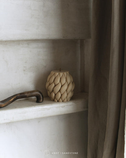 Lawa Knot Ball Candle