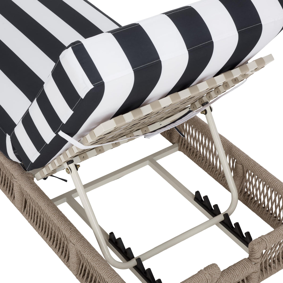 Safavieh Outdoor - Gillian Chaise Lounge Chair