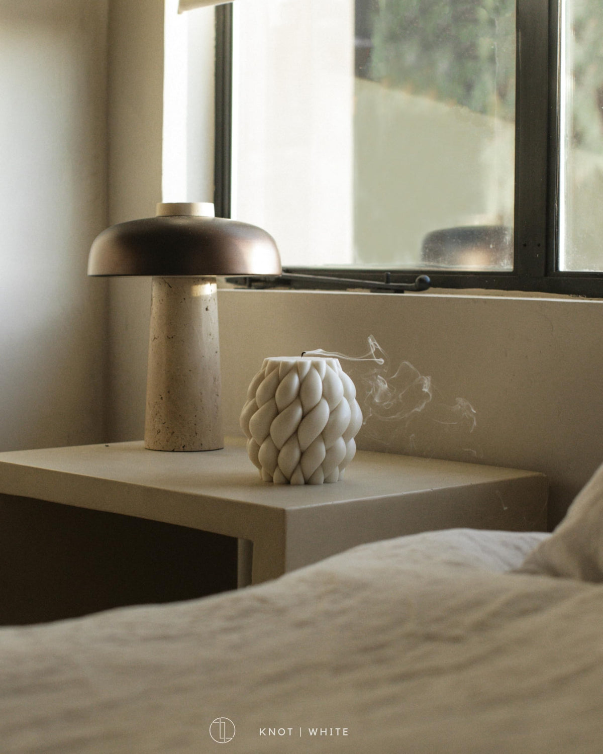 Lawa Knot Ball Candle