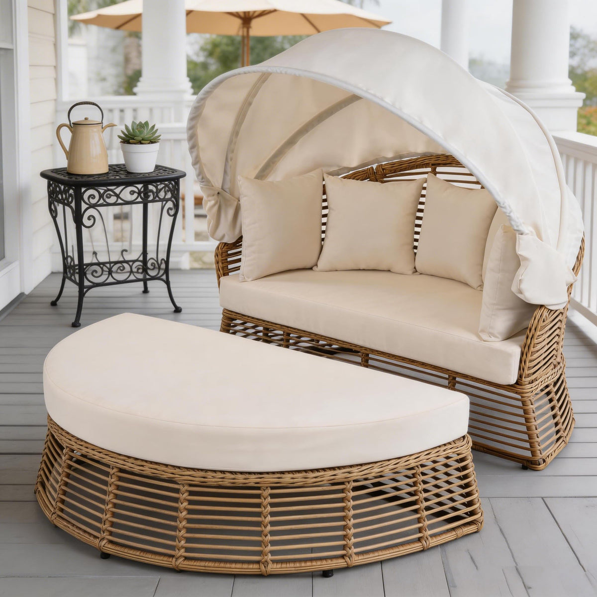 Lumisol Outdoor Sunbed with Retractable Canopy